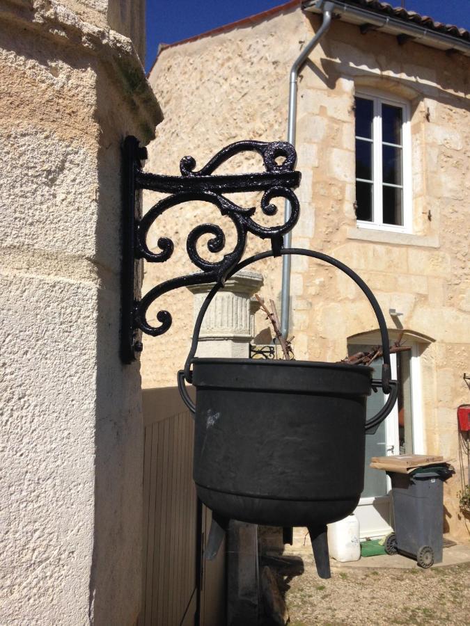 Gites Jardin-Darcy - Piscine Au Sel Bois 외부 사진