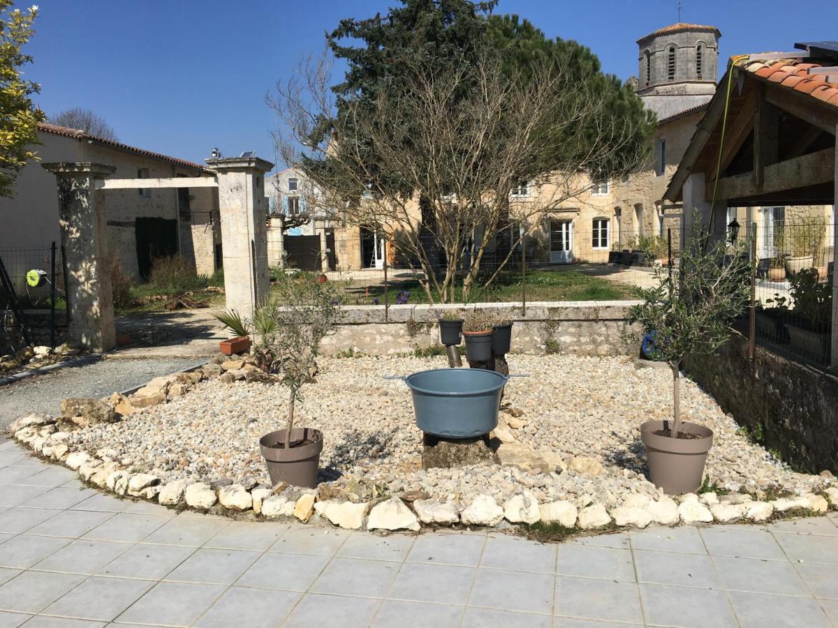 Gites Jardin-Darcy - Piscine Au Sel Bois 외부 사진