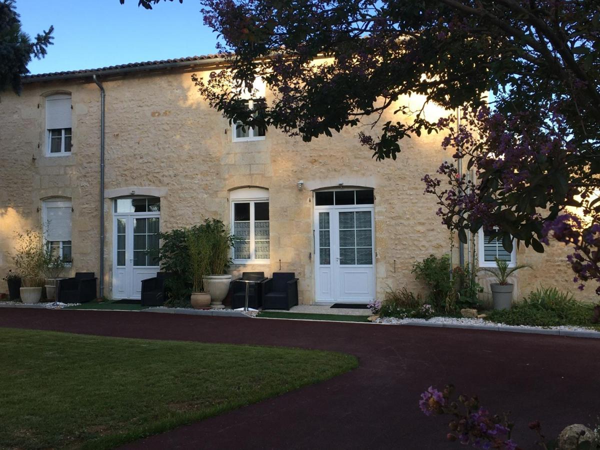 Gites Jardin-Darcy - Piscine Au Sel Bois 외부 사진
