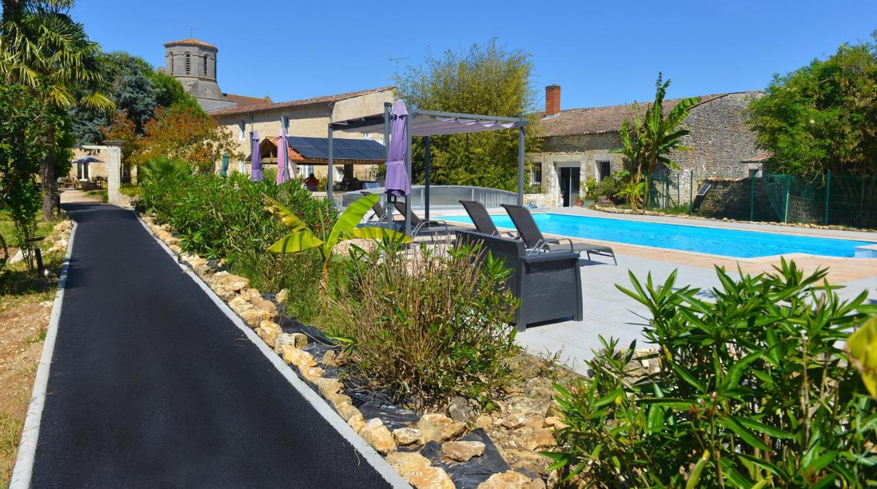 Gites Jardin-Darcy - Piscine Au Sel Bois 외부 사진