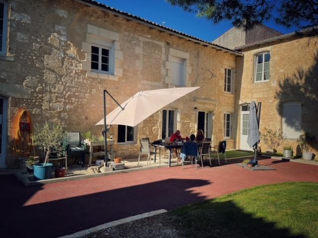 Gites Jardin-Darcy - Piscine Au Sel Bois 외부 사진