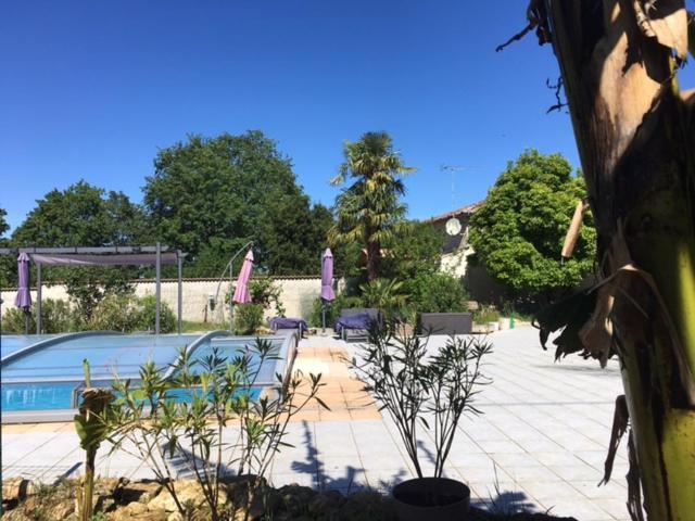Gites Jardin-Darcy - Piscine Au Sel Bois 외부 사진